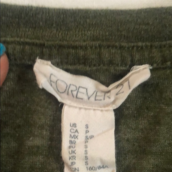 Forever 21 tshirt - Picture 2 of 6